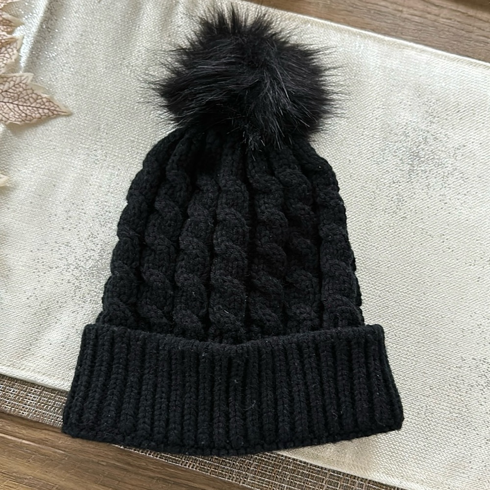 Black faux fur hat